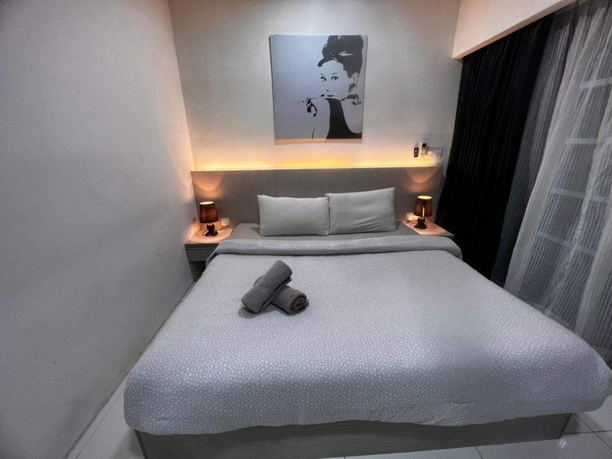 Summer Suites Klcc By Homestay Куала-Лумпур Экстерьер фото