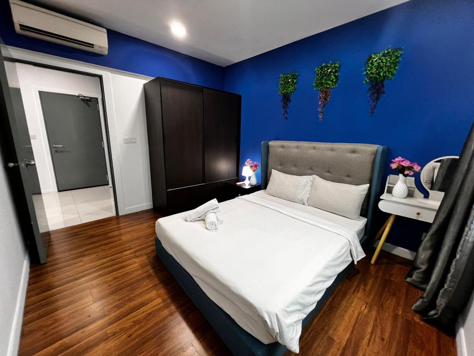 Summer Suites Klcc By Homestay Куала-Лумпур Экстерьер фото